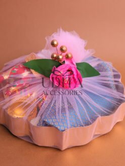 Decorative Flower Cut Tray Hamper