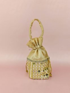 Simple chamki tambulam potli hamper